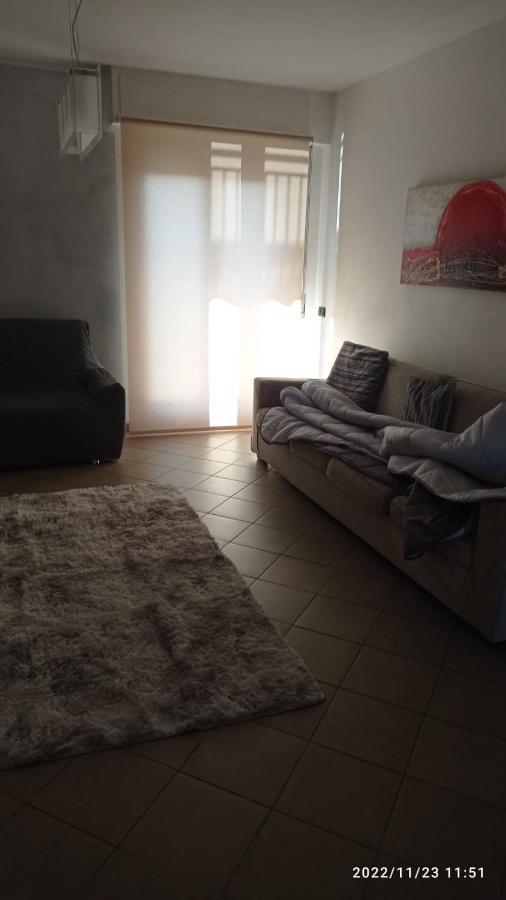Apartamento Rebecca'S House Asti Exterior foto